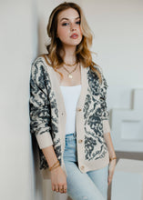 Load image into Gallery viewer, Beige &amp; Grey Damask Cardigan
