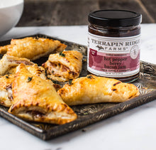 Load image into Gallery viewer, Hot Pepper Berry Bacon Jam
